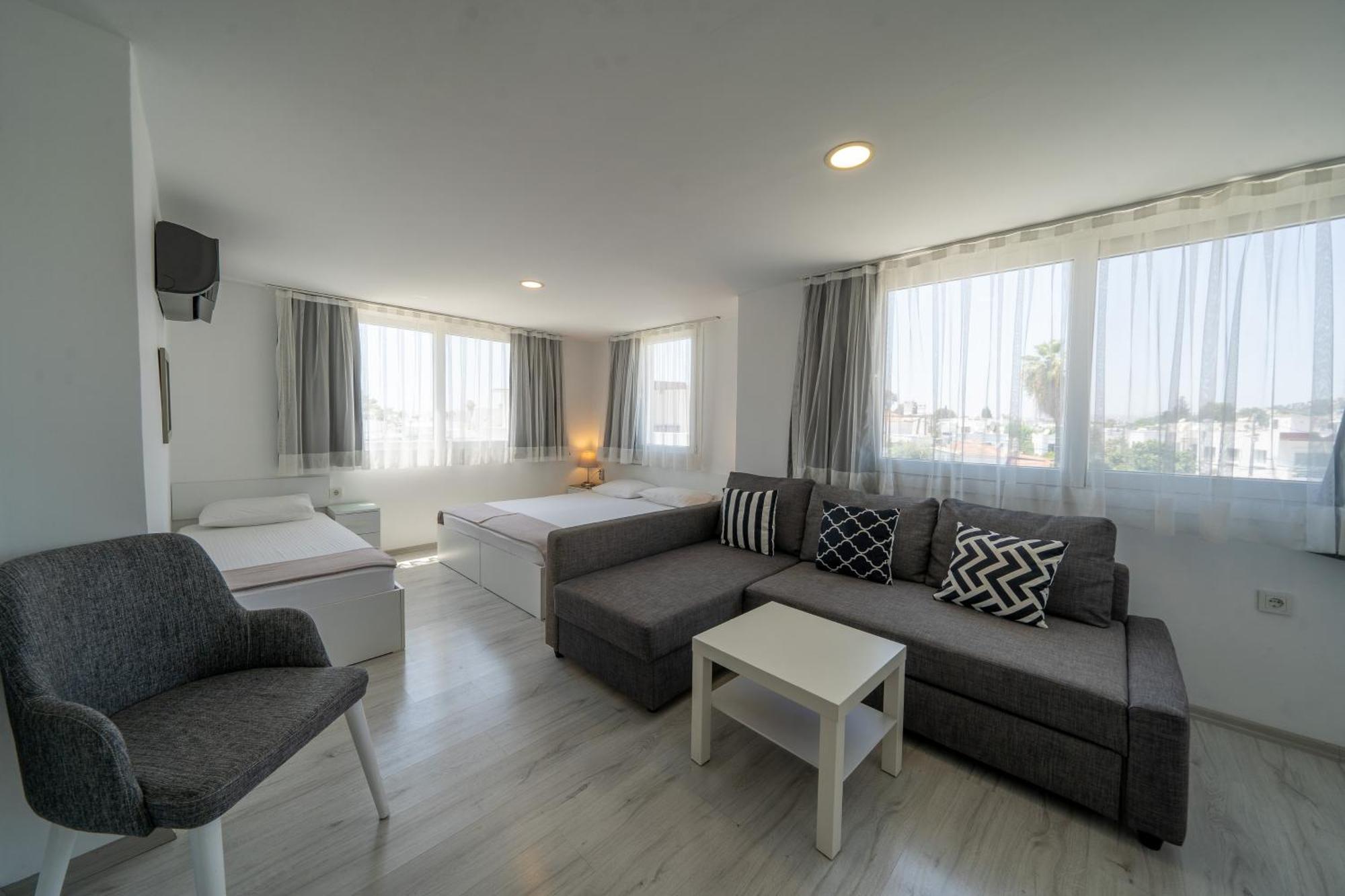 Artunc Hotel Bodrum Bagian luar foto
