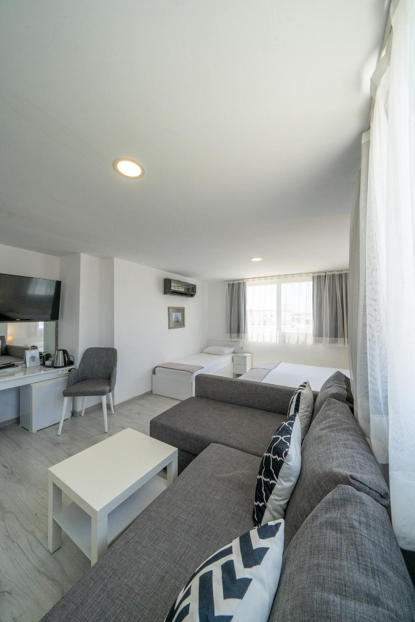 Artunc Hotel Bodrum Bagian luar foto