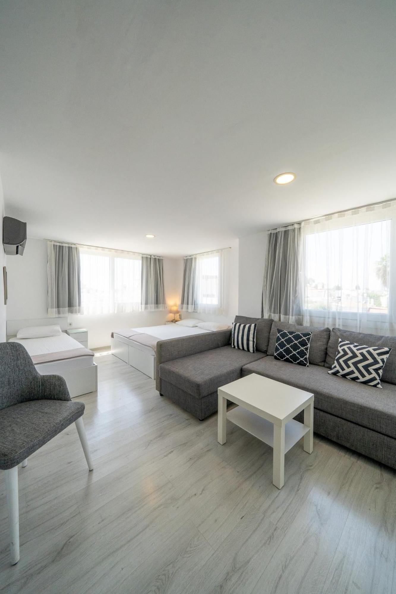 Artunc Hotel Bodrum Bagian luar foto