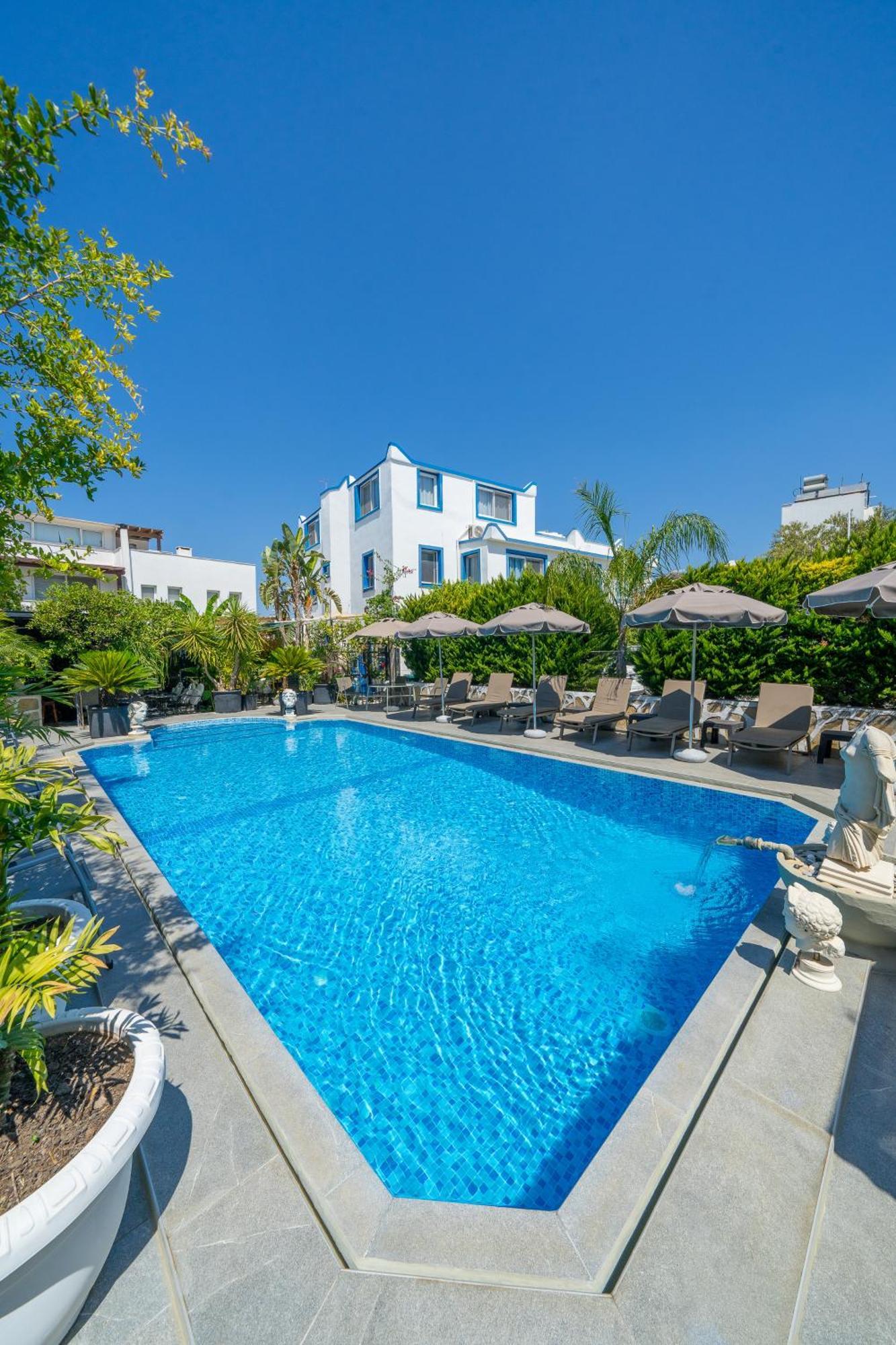 Artunc Hotel Bodrum Bagian luar foto