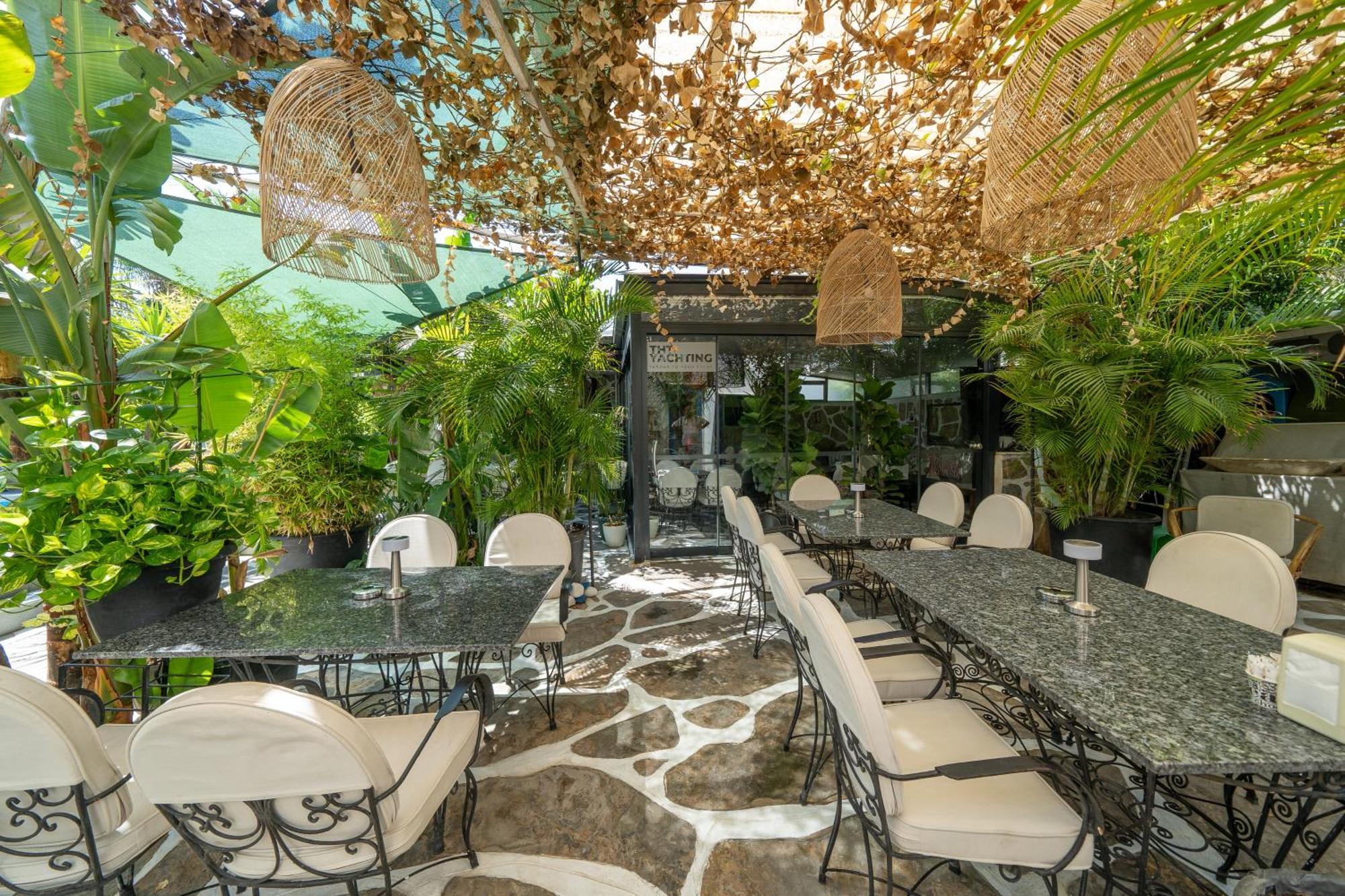 Artunc Hotel Bodrum Bagian luar foto