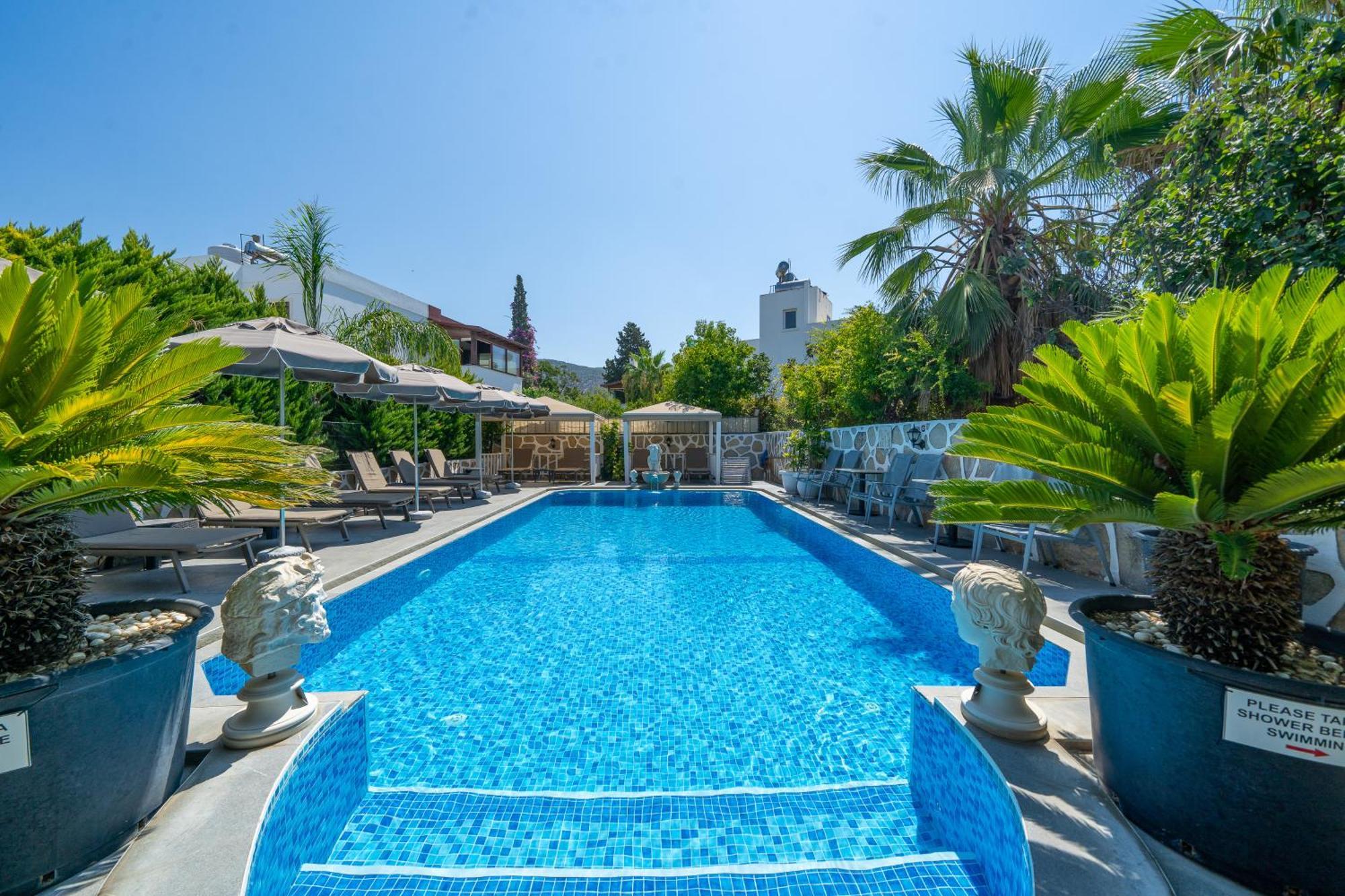 Artunc Hotel Bodrum Bagian luar foto