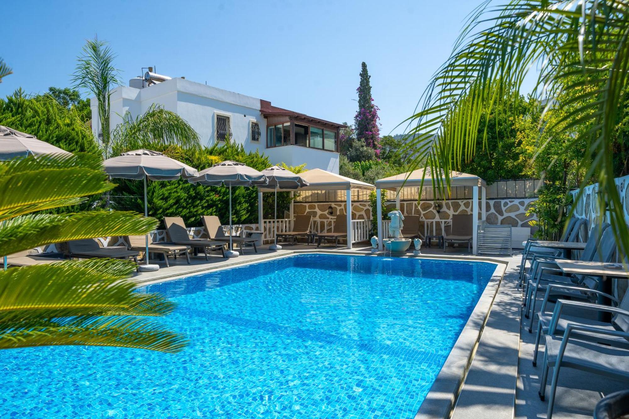 Artunc Hotel Bodrum Bagian luar foto