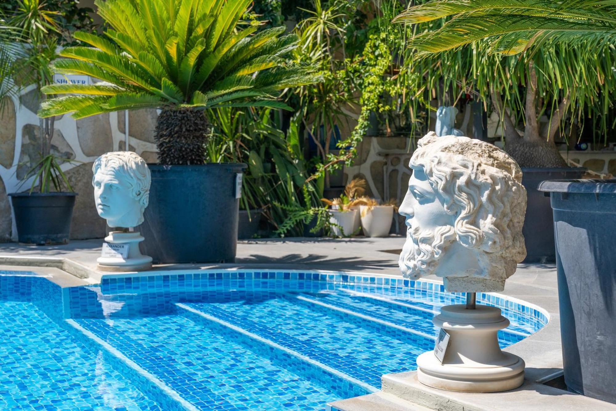 Artunc Hotel Bodrum Bagian luar foto